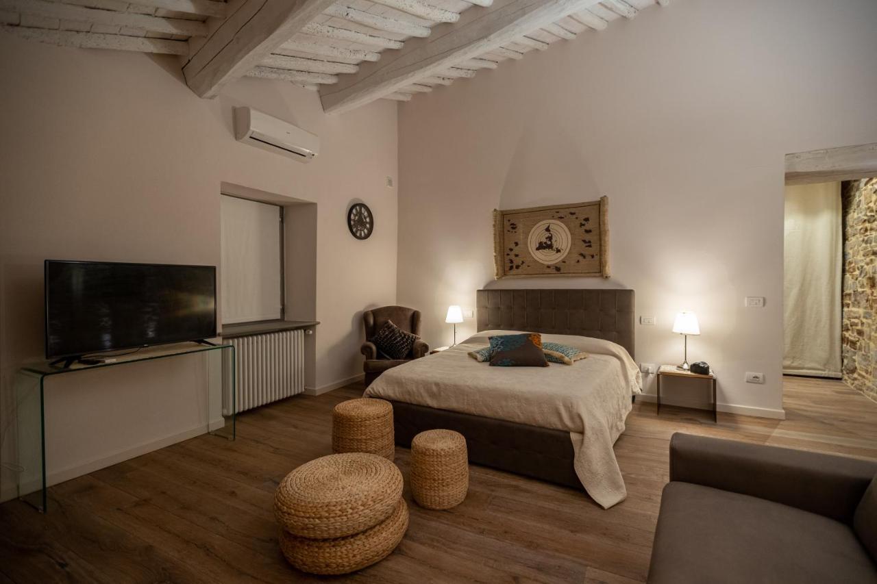 Old Medieval Apartment San Donato in Poggio Extérieur photo